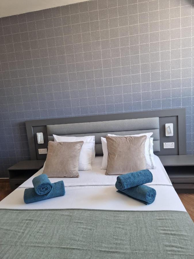 Korzo Suites Msida Luxury Penthouse With Pool Buitenkant foto